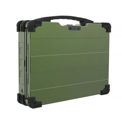 Industriële 15,6-inch IPS robuuste laptopcomputers Versterkte draagbare Win 10 500cd/M2